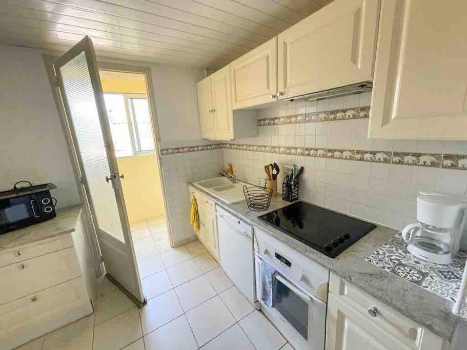 Appartement Spacieux Avec Parking Gratuit Sète Eksteriør bilde